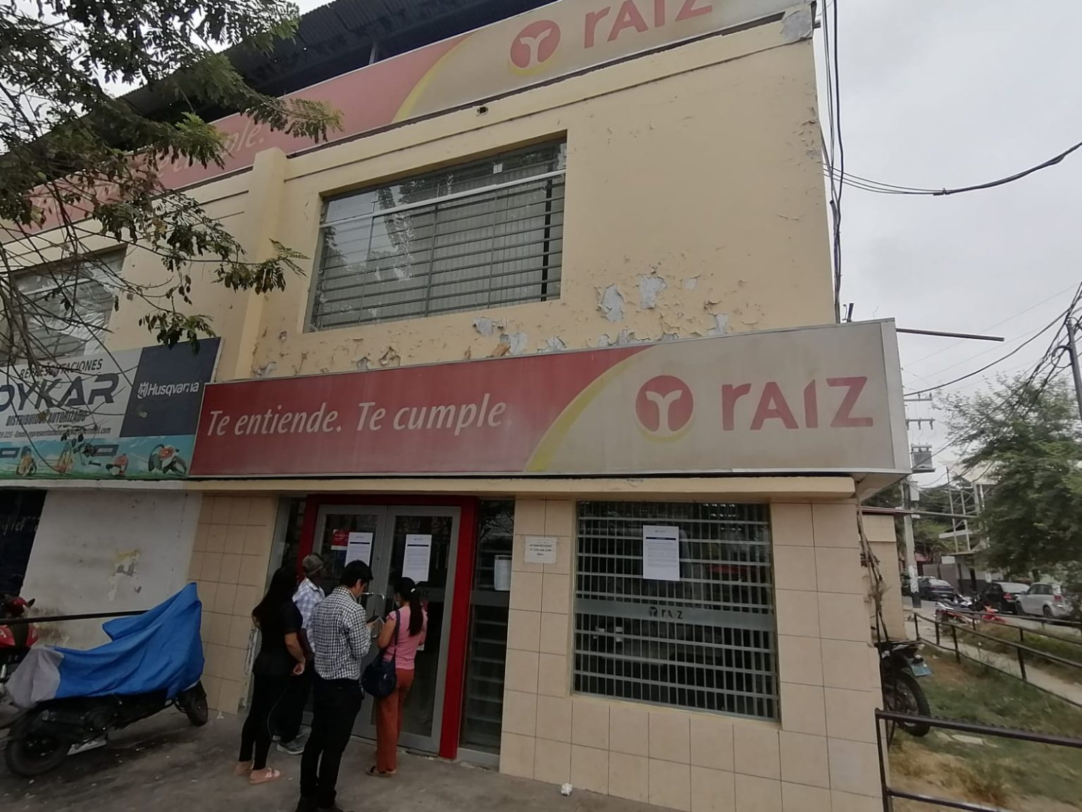 Clientes de CRAC Raíz en Liquidación con préstamos u otras obligaciones deben continuar haciendo sus pagos