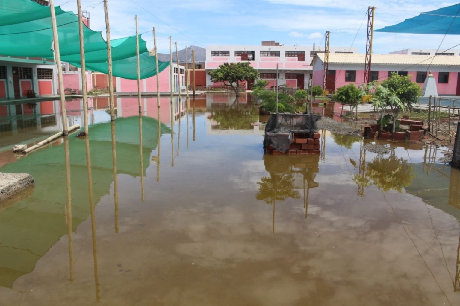 Infraestructura educativa se encuentra en riesgo ante llegada del Fenómeno El Niño