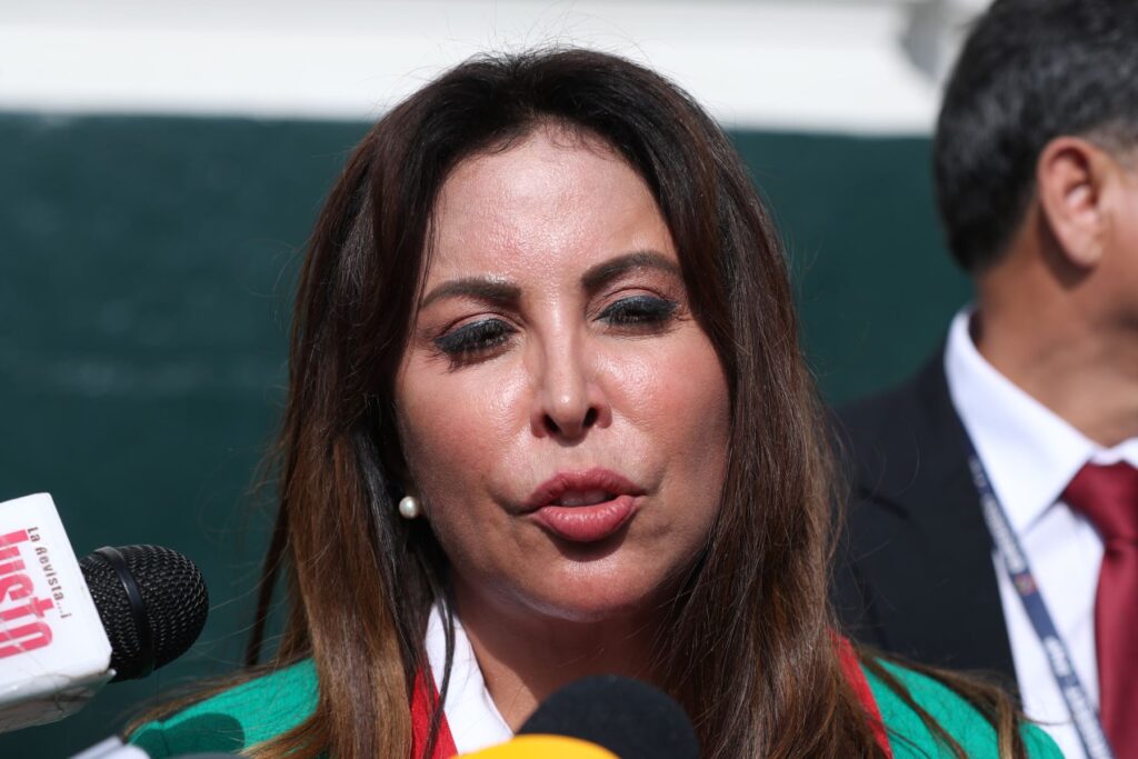 Presentan denuncia constitucional contra Patricia Chirinos por caso de Fiscal de la Nación