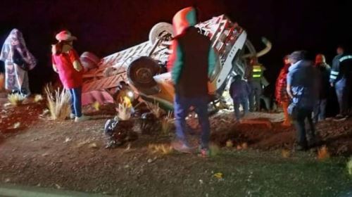 Tragedia en Arequipa: accidente deja cinco muertos y 36 heridos