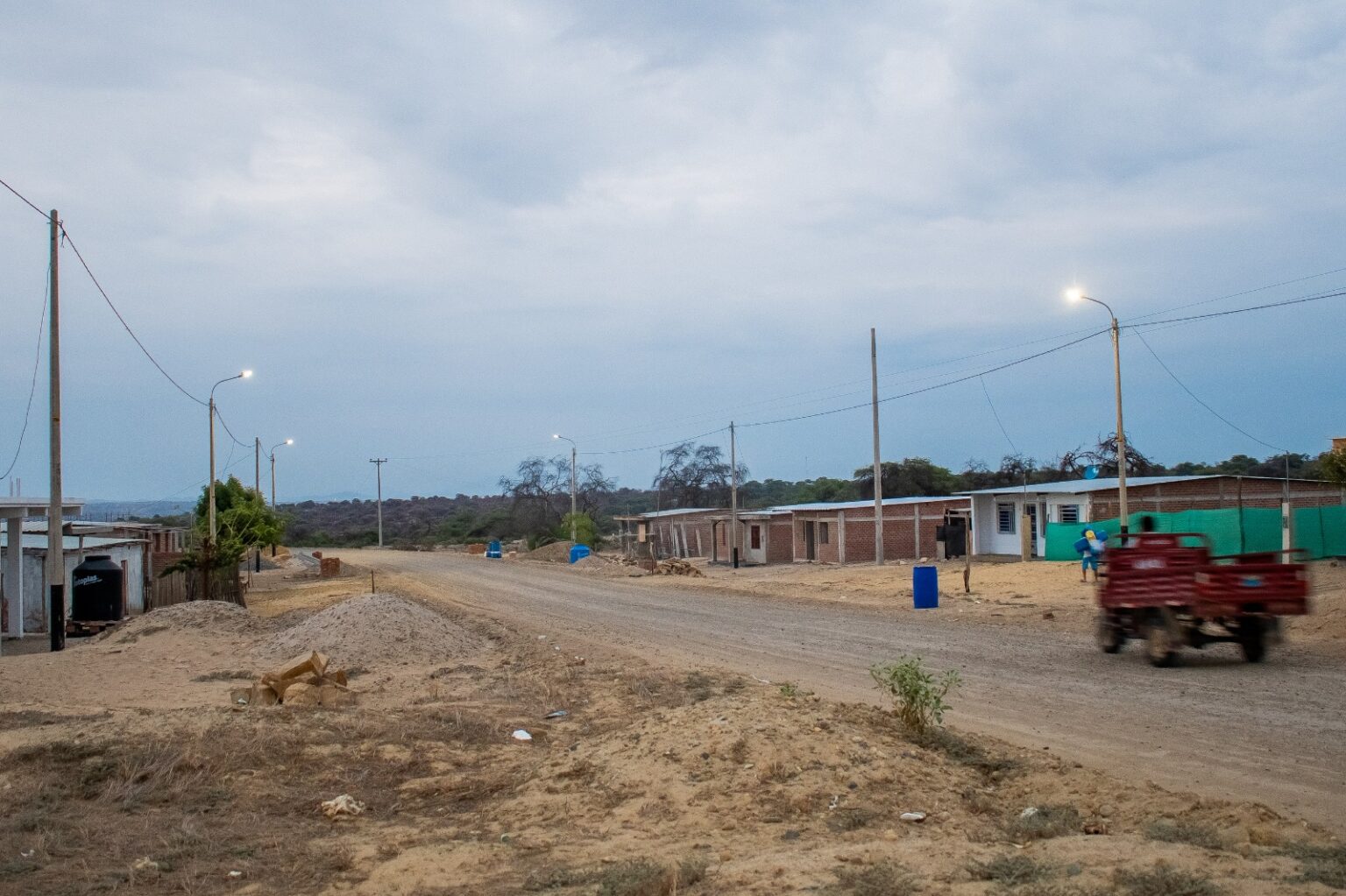 Familias de Progreso Bajo ya cuentan con energía eléctrica