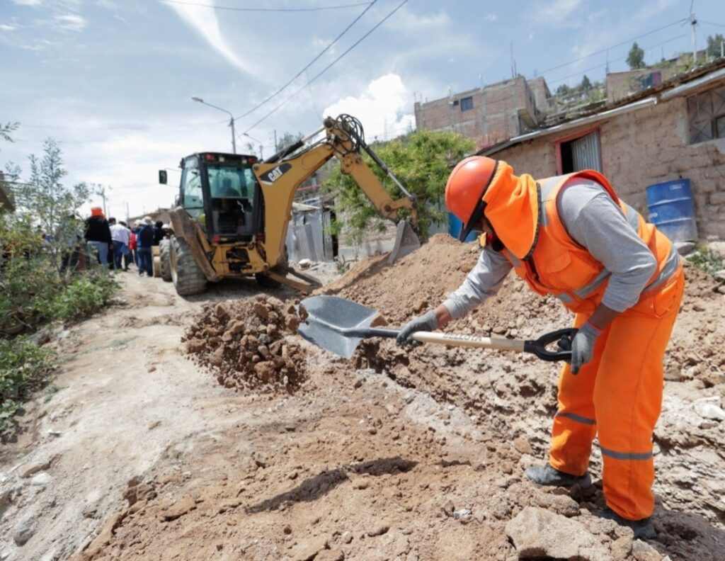 En el 45% de obras a cargo de los gobiernos regionales no se ha desembolsado ni un sol en lo que va del año