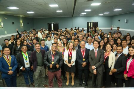 Colegio de Arquitectos de Piura celebró su 43.º aniversario con un ciclo de conferencias magistrales