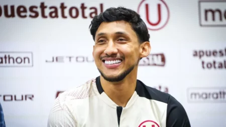 Christofer Gonzáles se despide de Universitario de Deportes