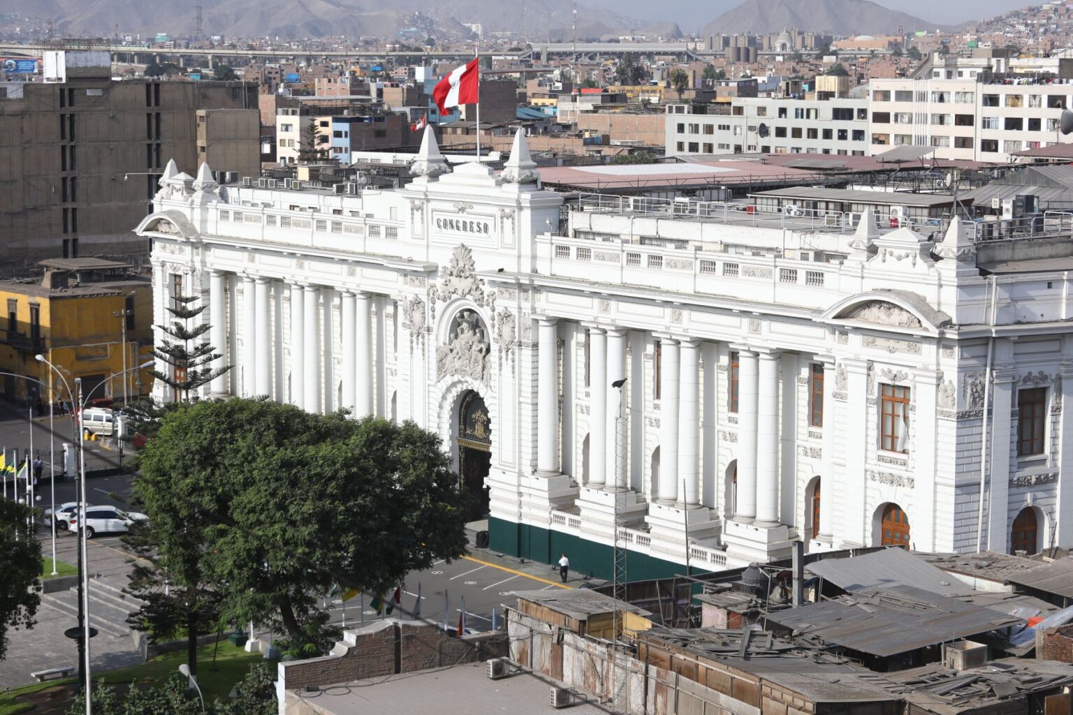 Congreso promulga ley que delimita crímenes de lesa humanidad