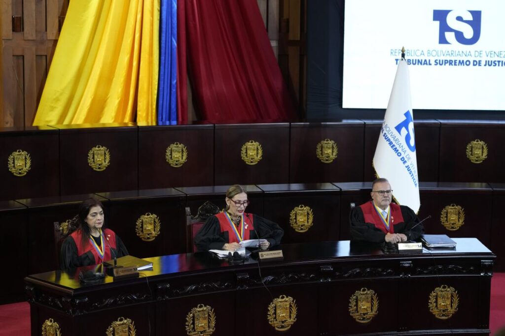 TSJ de Venezuela convalida fraude electoral que proclama a Maduro como presidente