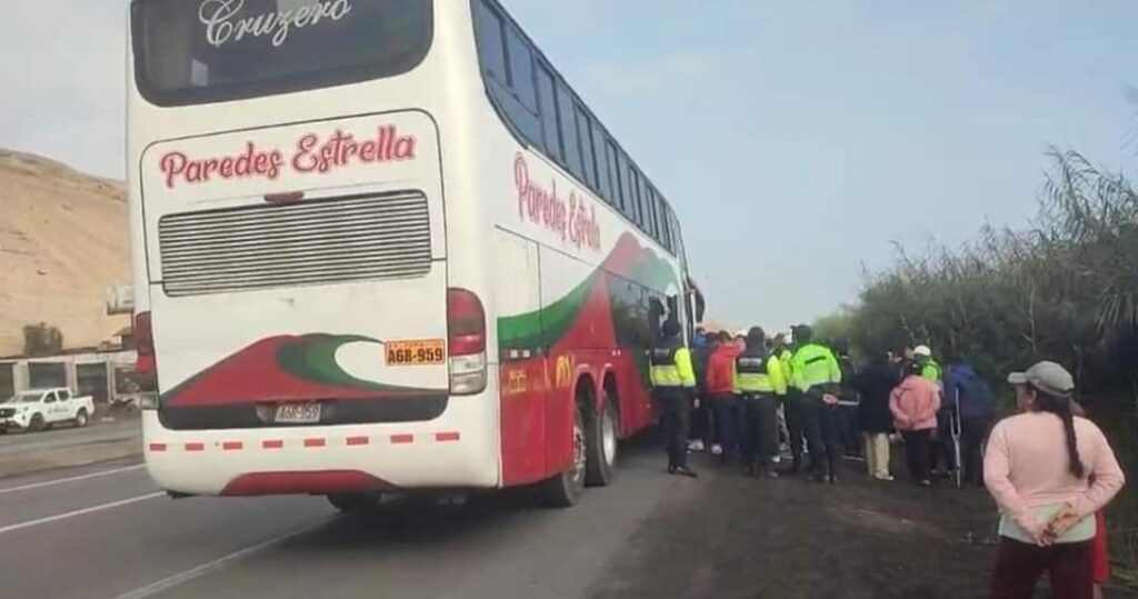 Terror en bus: asesinan a familia de extranjeros dentro de un bus interprovincial