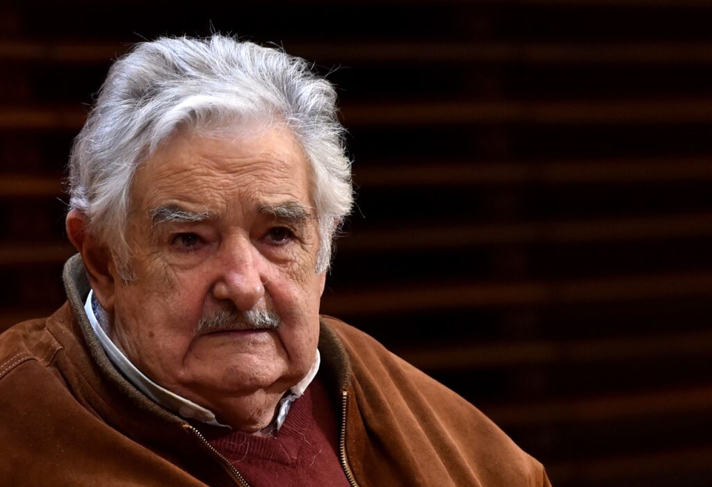 José Mujica: expresidente uruguayo recibe sonda de alimentación tras nueva cirugía