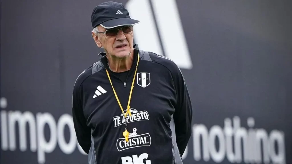 Jorge Fossati revela la lista de convocados para los partidos contra Uruguay y Brasil