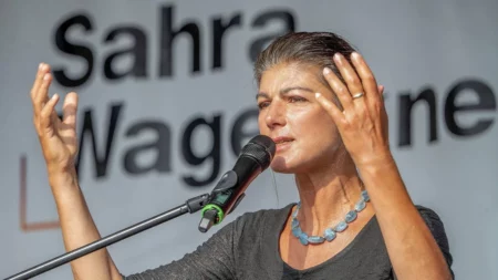 ¿Quién es Sahra Wagenknecht, la mujer que sacudió el panorama político de Alemanía?