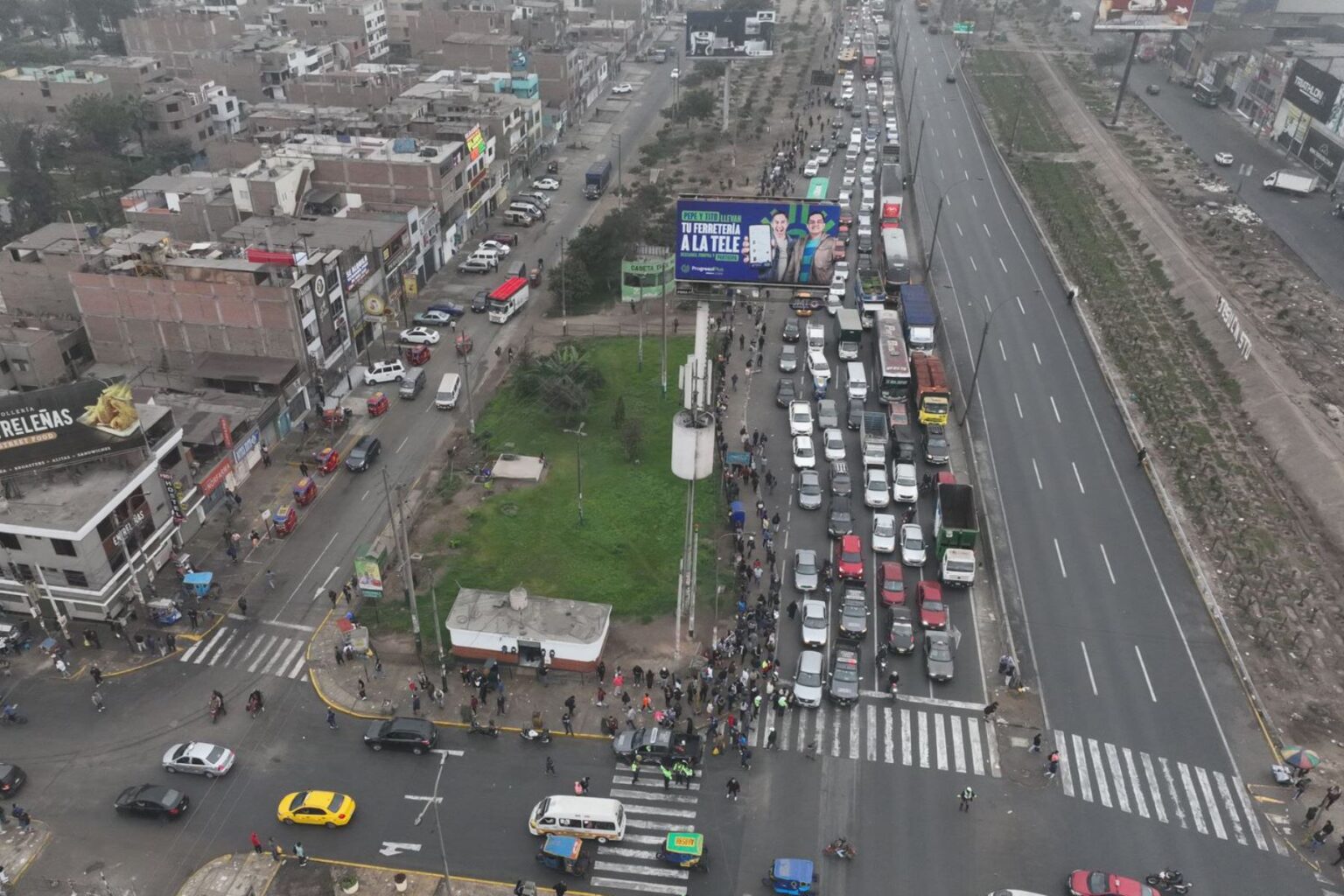 Transportistas convocan a PARO NACIONAL para este 23 de octubre