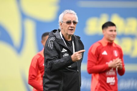 Jorge Fossati revela estrategia de cara a los duelos contra Uruguay y Brasil