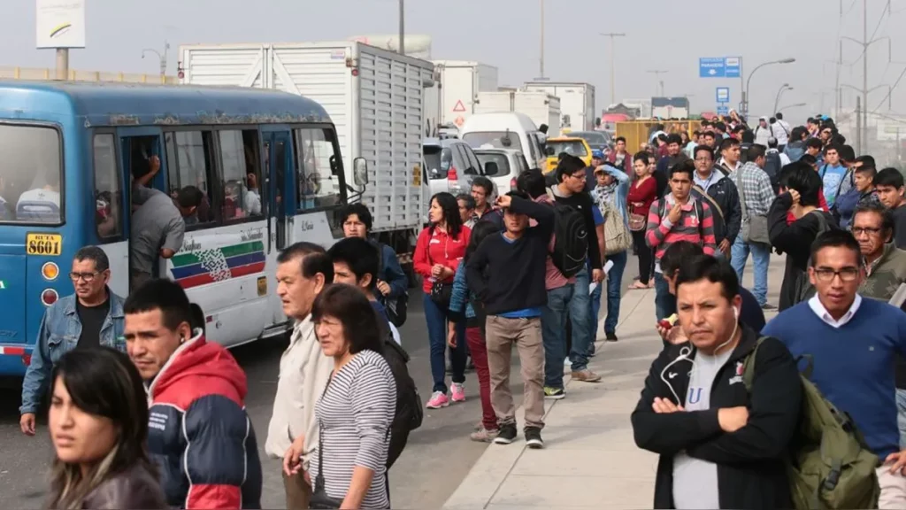 Conoce las universidades que suspenderán las clases presenciales este 23 de octubre por el paro de transportistas