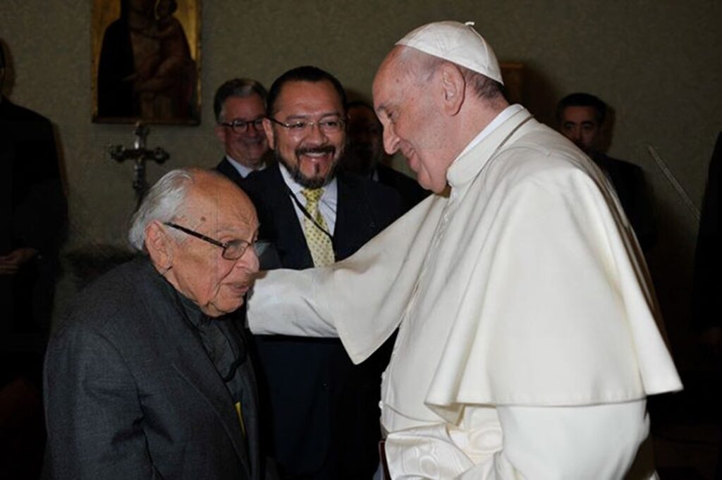 "Un hombre de iglesia": Papa Francisco se pronuncia sobre muerte de padre Gustavo Gutiérrez