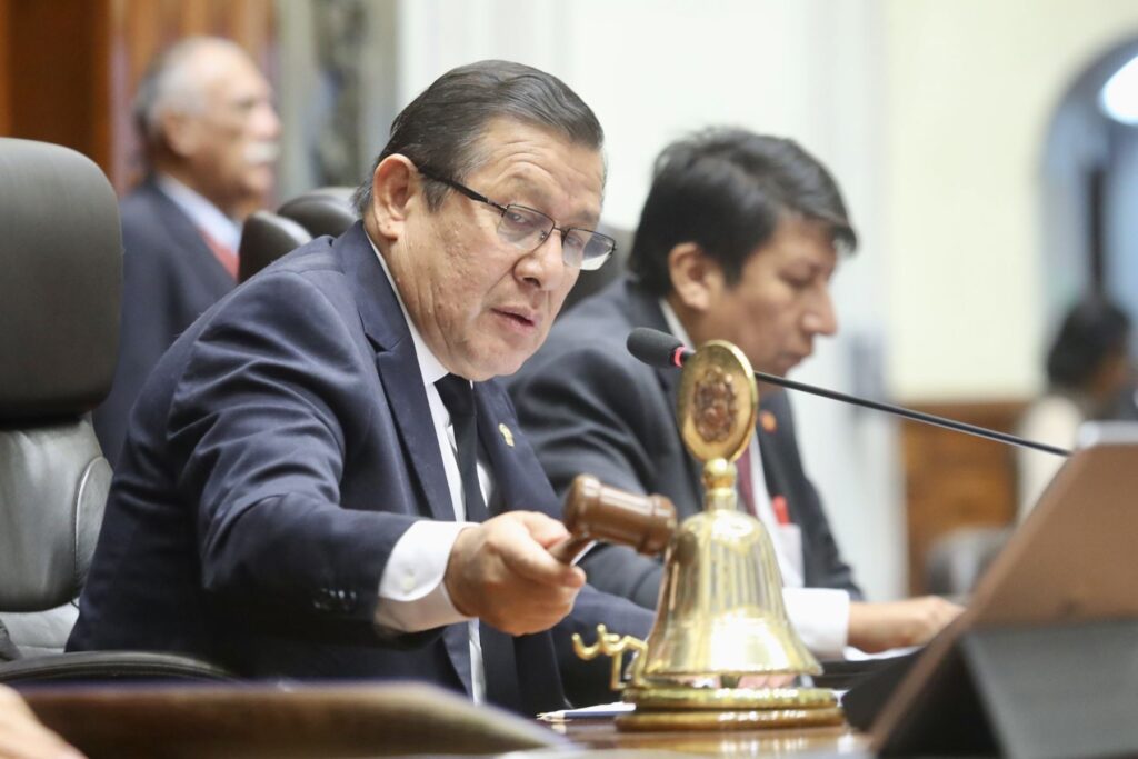 Congreso rechaza reforma para impedir postulación de sentenciados a cargos públicos