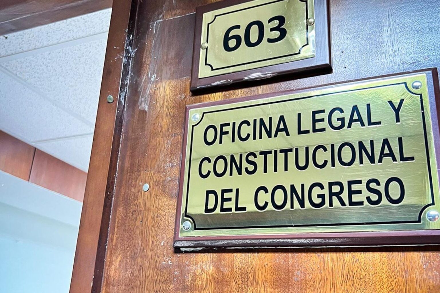 Fiscalía investiga presunta red de explotación sexual en el Congreso