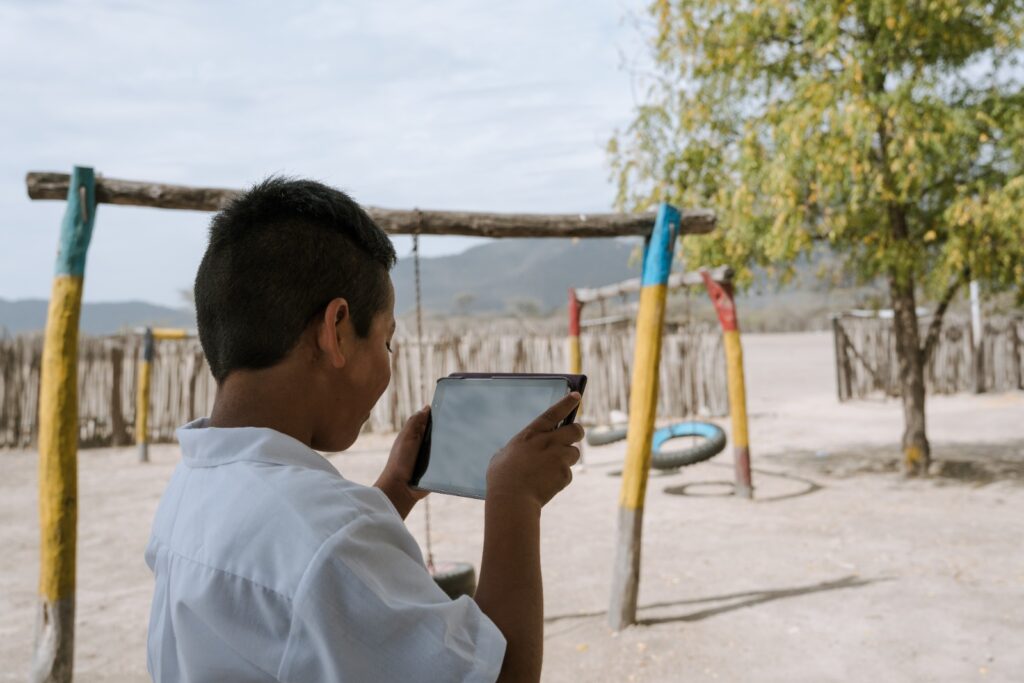 Fundación Telefónica Movistar benefició a más de 1 millón de escolares, jóvenes y docentes en el 2024