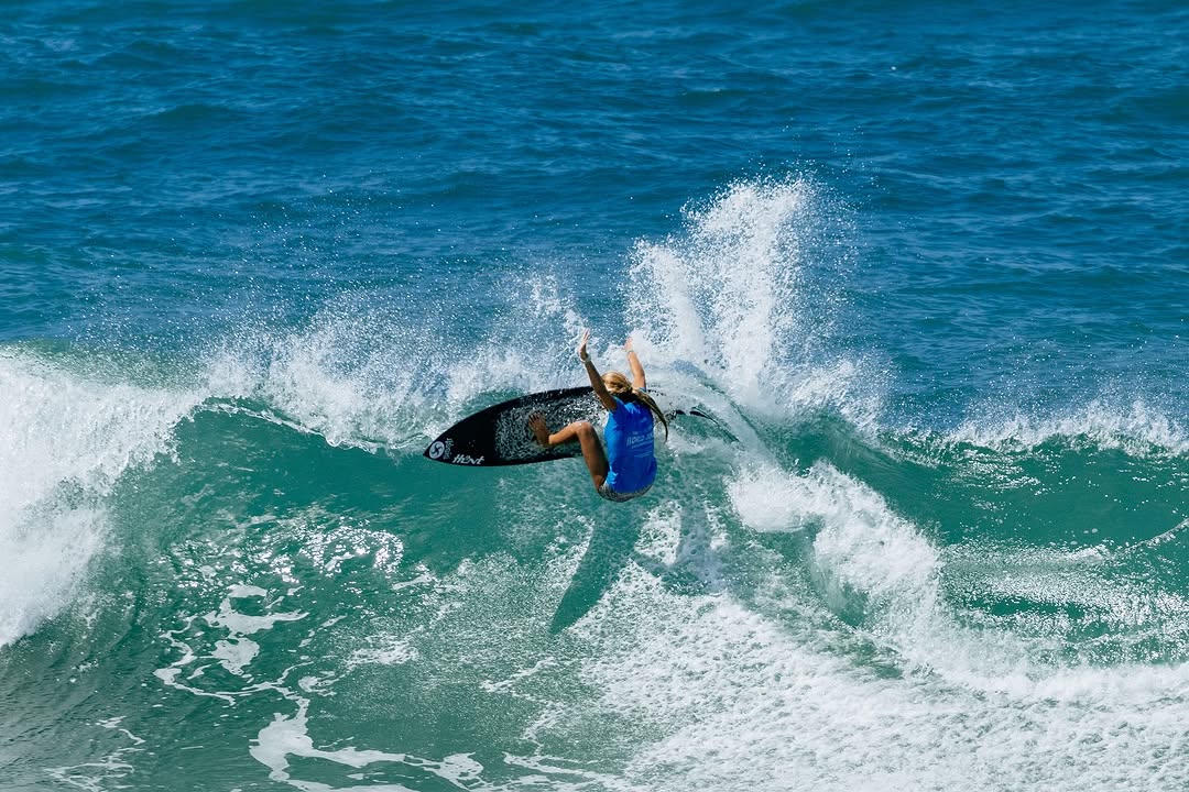 Mancoreña Catalina Zariquiey finalizó entre las 9 mejores participantes del Mundial Junior de surf