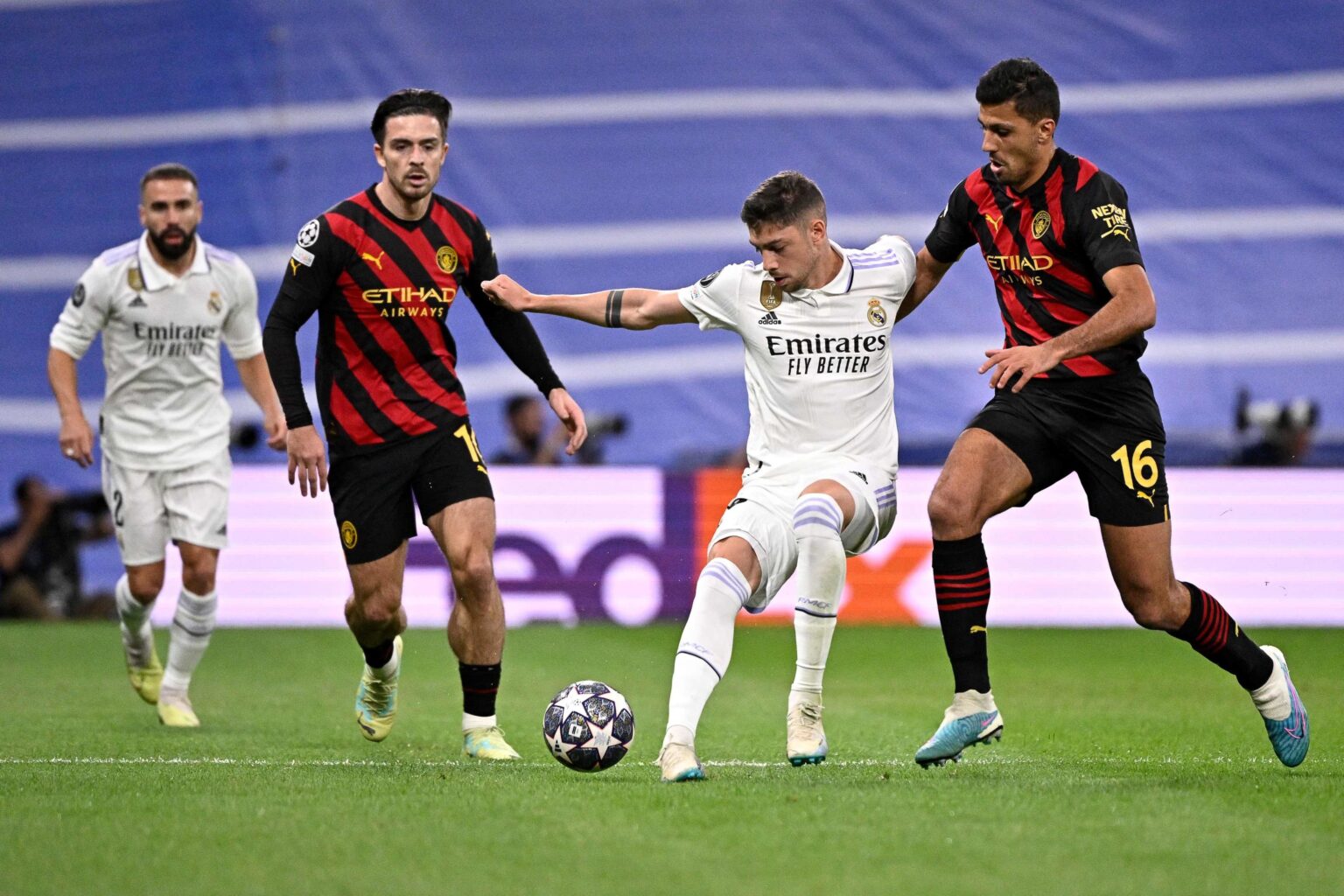 Real Madrid y Manchester City enfrentarán en los play-offs de la Champions League