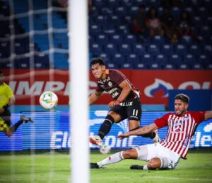 Universitario venció 3-1 a Junior de Barranquilla en su primer amistoso de pretemporada