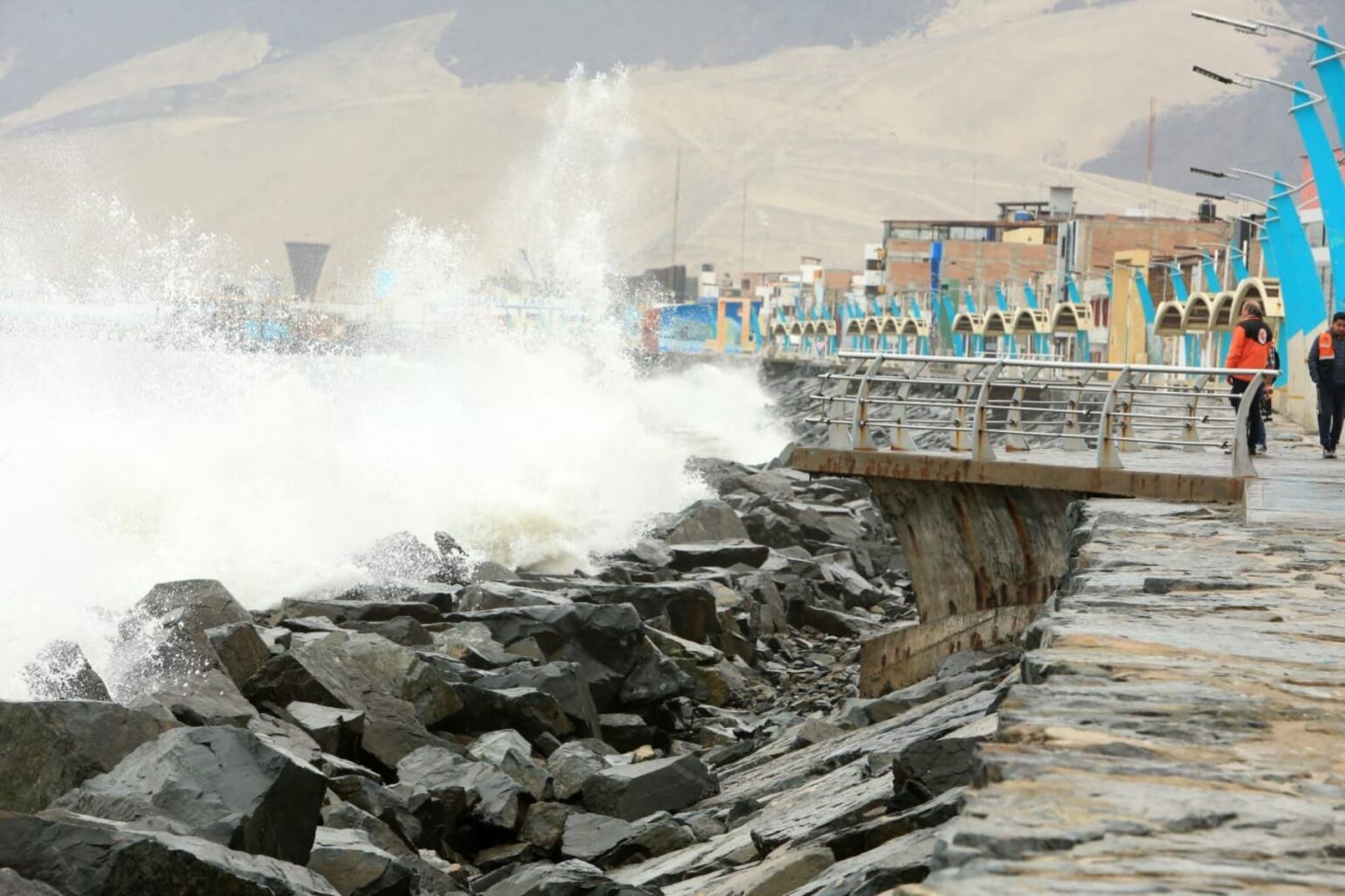 Marina de Guerra del Perú alerta sobre arribo de oleajes anómalos en todo el litoral