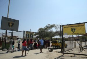 Empresas de telecomunicaciones deberán evitar señal móvil en centros penitenciarios