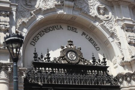Defensoría del Pueblo pide al TC suspender ley que penaliza a menores desde los 16 años