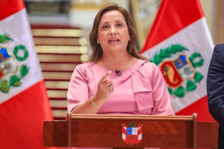 Fiscalía presenta denuncia constitucional contra Dina Boluarte y exministros por lesiones durante protestas