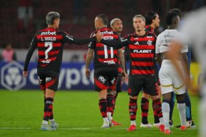 Jugadores del Flamengo sufren intento de asalto con disparos en Río de Janeiro