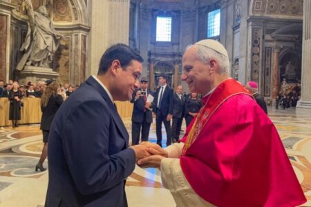 Gobernador de Lambayeque anuncia posible visita del papa León XIV al Perú
