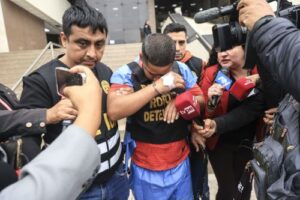 Vía Expresa: Balacera en deja dos delincuentes muertos y tres policías heridos