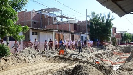 Obra de agua y alcantarillado en Miguel Grau I y II supera el 25 % de avance en Piura