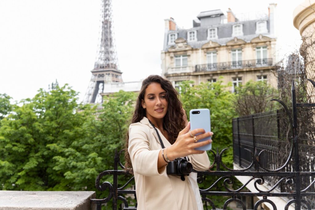 ¿Estás próximo a viajar? Toma en cuenta estos consejos para usar tu celular en el extranjero
