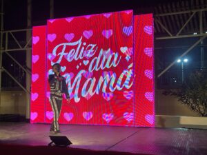 Piuranos rinden homenaje musical a las madres en evento “Ven, Cántale a Mamá”