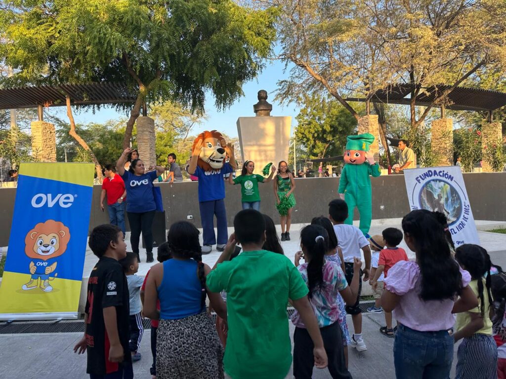 Piura: Niños aprenden a reciclar con show interactivo en parque Néstor Martos