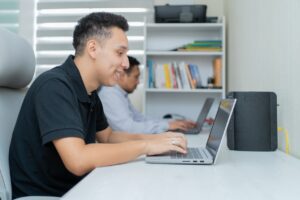 Conexiones de internet fijo crecieron cerca del 12 % al cierre del primer trimestre de 2025