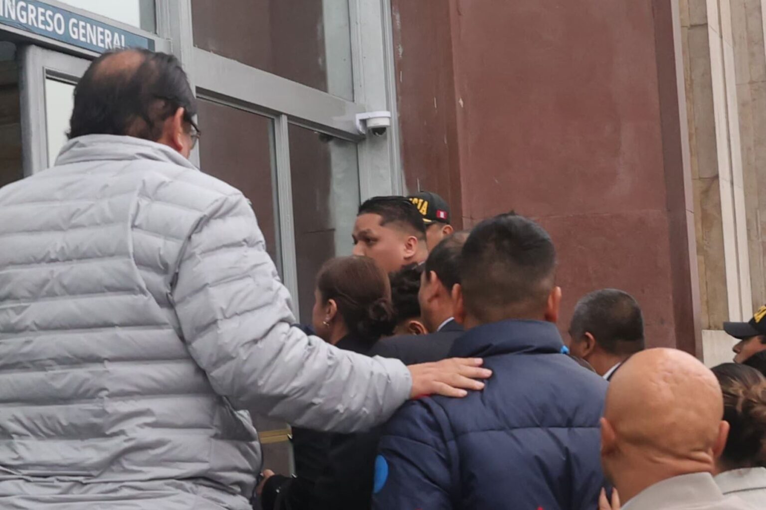 Patricia Benavides regresa al Ministerio Público tras ser restituida por la JNJ