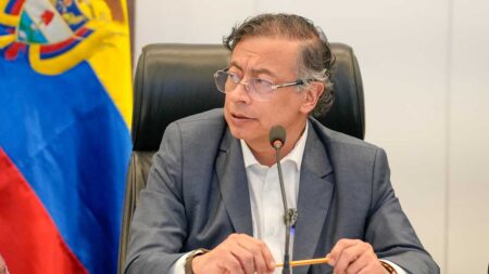 Petro defiende protección del menor implicado en atentado contra Miguel Uribe