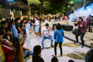 Celebración del Día del Padre congregó a cientos de familias en el parque Néstor Martos
