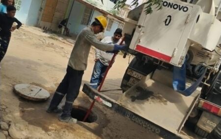 Exceso de basura en redes origina afloramientos de desagües en A.H. Consuelo de Velasco