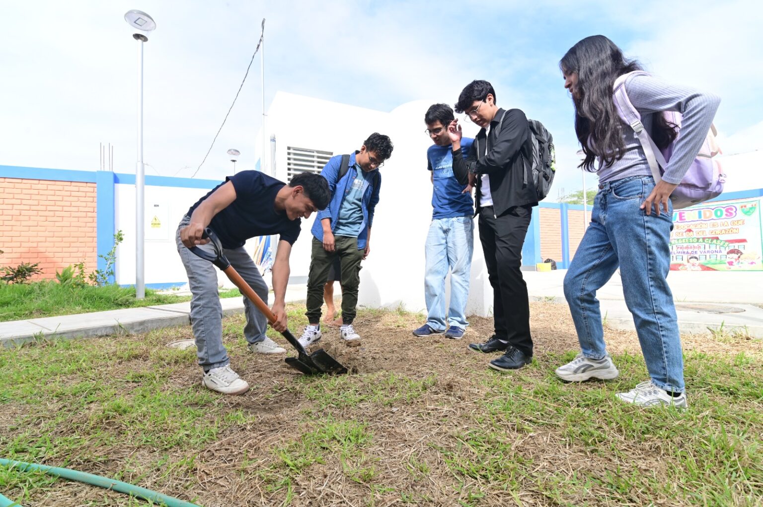 MPP impulsa arborización junto con escolares para promover cultura ambiental