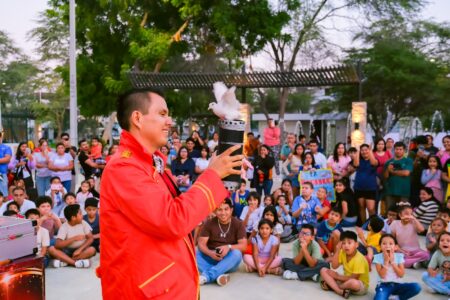 Parque Néstor Martos reunió a decenas de familias con show infantil “Wolk Kids”
