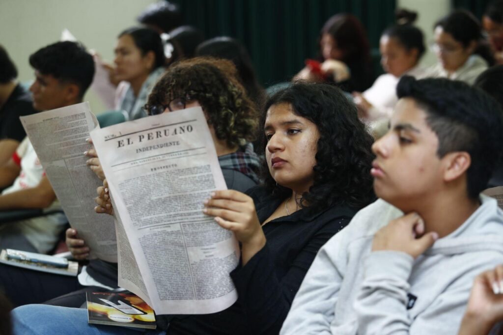 Diario El Peruano celebra su Bicentenario en Piura con exposición histórica y conversatorio académico