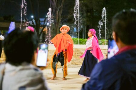 Parque Néstor Martos vibró con danzas tradicionales de Latinoamérica