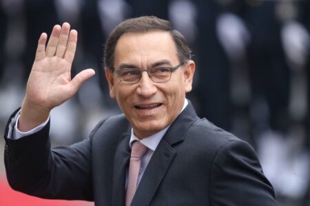 Congreso INHABILITA a Vizcarra por 10 años y exmandatario RESPONDE desde redes: "Me temen"