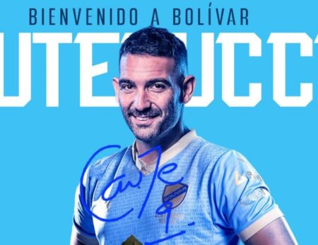 El Bolívar presentó a Cauteruccio como el "Rey de los hat-tricks" para la Sudamericana