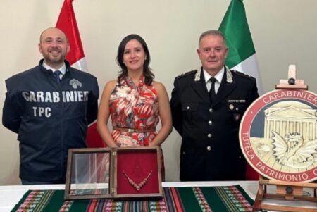Perú recupera valioso collar de la cultura Moche incautado en Italia