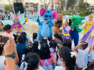 Piura: familias disfrutaron de “Yoely Show” en el Parque Néstor Martos