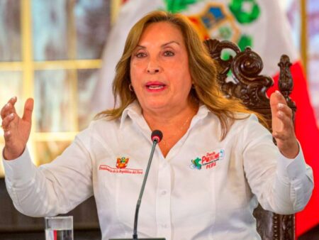 Congreso cita a ministro de Economía y titular de SERVIR por aumento de sueldo de Dina Boluarte a S/ 35.568