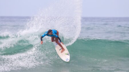 Surfista Sol Aguirre logra el tercer lugar en el QS 4000 Prainha en Brasil
